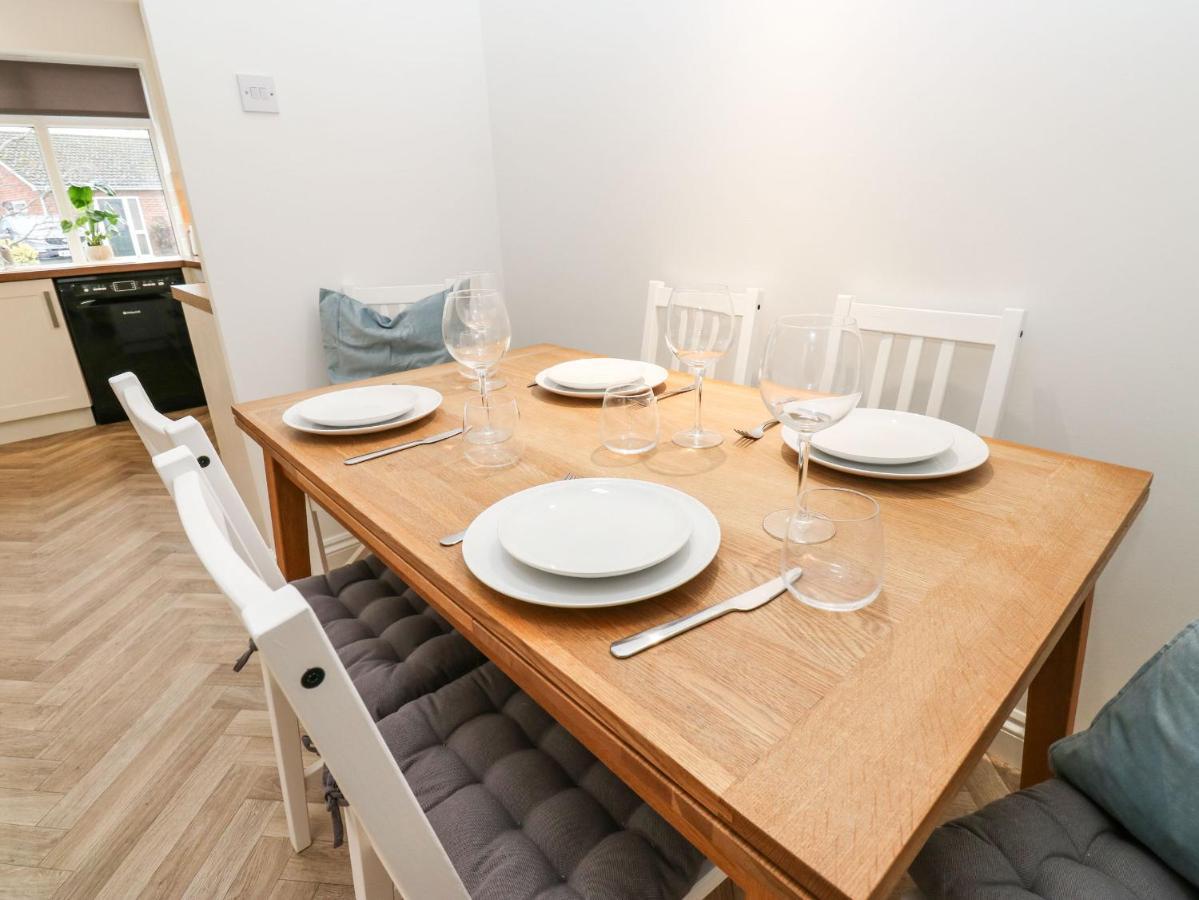 Maple House Villa Тадкастър Екстериор снимка