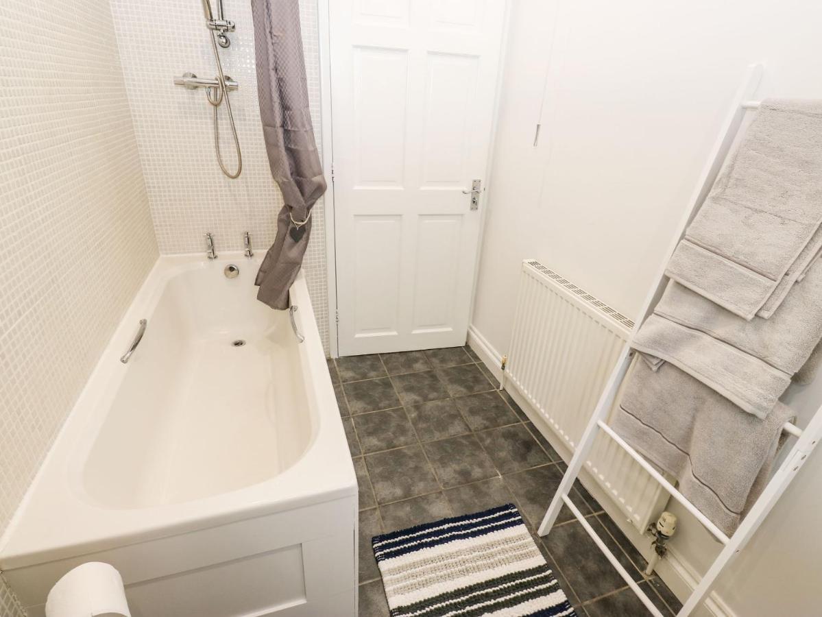 Maple House Villa Тадкастър Екстериор снимка